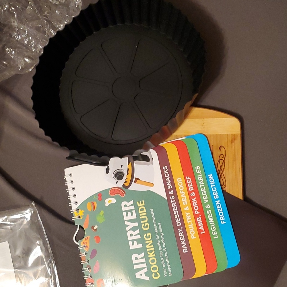 2 Piece Air Fryer Set